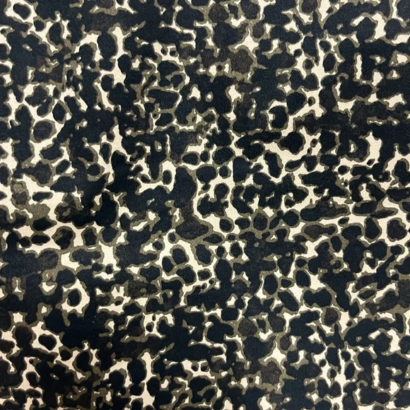 Ann Taylor Lined Pencil Knee Skirt 8 Animal Print Cotton Spandex - Picture 2 of 5